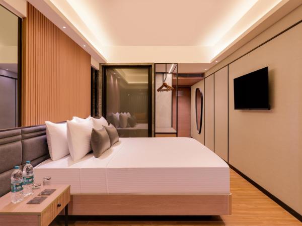 Lemon Tree Premier, Malad, Mumbai : photo 7 de la chambre  chambre lit king-size exécutive