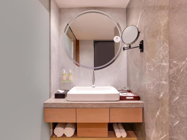Lemon Tree Premier, Malad, Mumbai : photo 1 de la chambre chambre lit queen-size deluxe