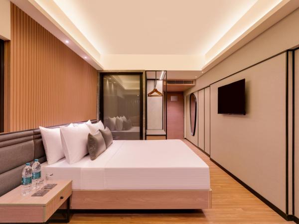 Lemon Tree Premier, Malad, Mumbai : photo 1 de la chambre chambre exécutive lit queen-size