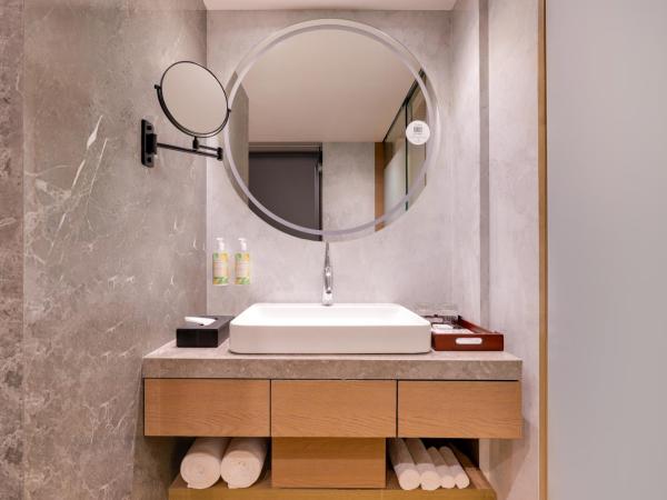 Lemon Tree Premier, Malad, Mumbai : photo 7 de la chambre chambre exécutive lit queen-size