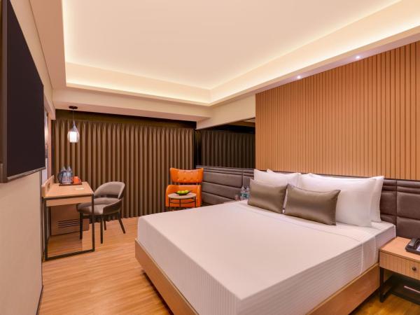 Lemon Tree Premier, Malad, Mumbai : photo 6 de la chambre chambre exécutive lit queen-size