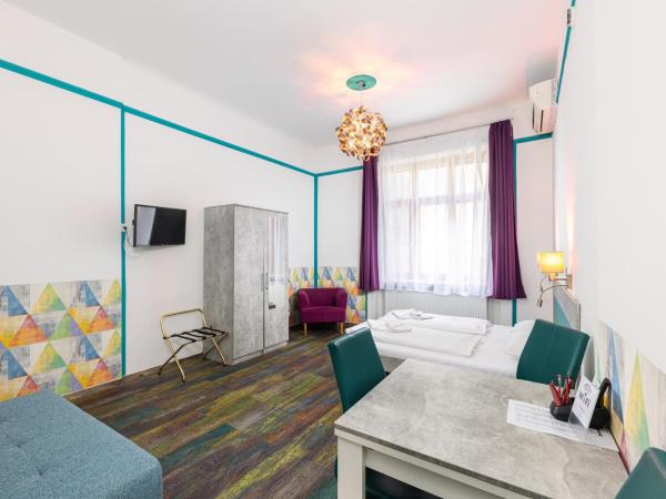 Amber Terrace Studios Downtown : photo 5 de la chambre grand studio