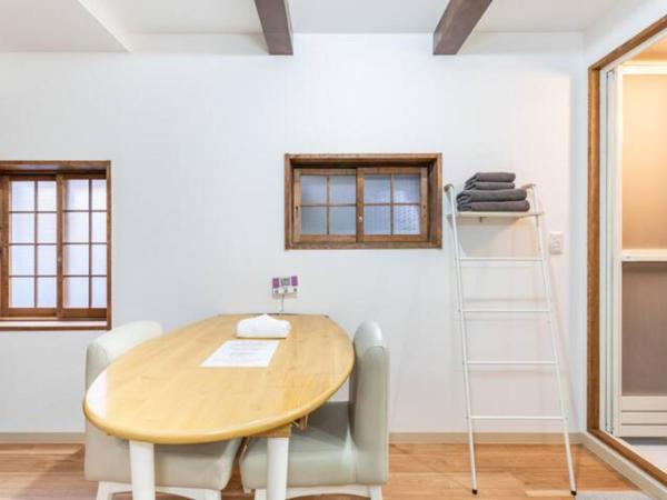 Hostel Ayame : photo 9 de la chambre chambre lits jumeaux standard avec vue sur jardin