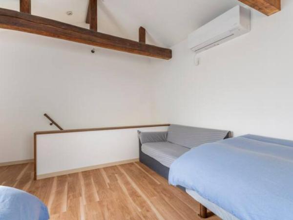 Hostel Ayame : photo 3 de la chambre chambre lits jumeaux avec lit d’appoint - 301