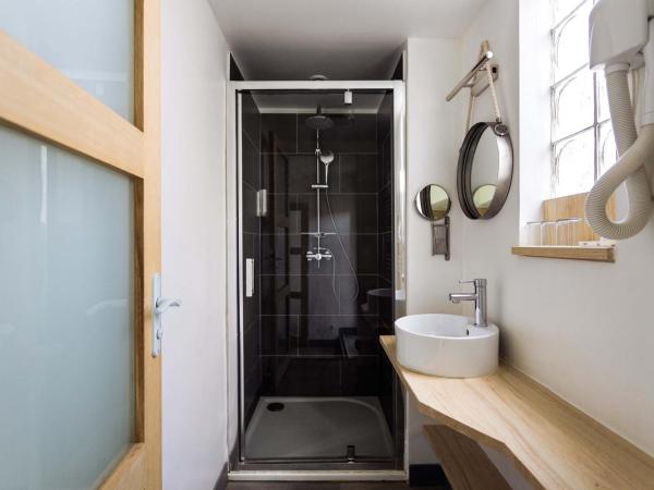 L'Oasis Hotel : photo 10 de la chambre chambre triple supérieure avec terrasse