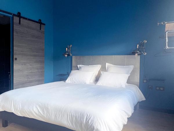 NUITS D'EXIL : photo 1 de la chambre suite lit king-size