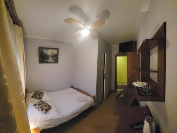 Pensjonat Przy Błoniach : photo 8 de la chambre chambre double