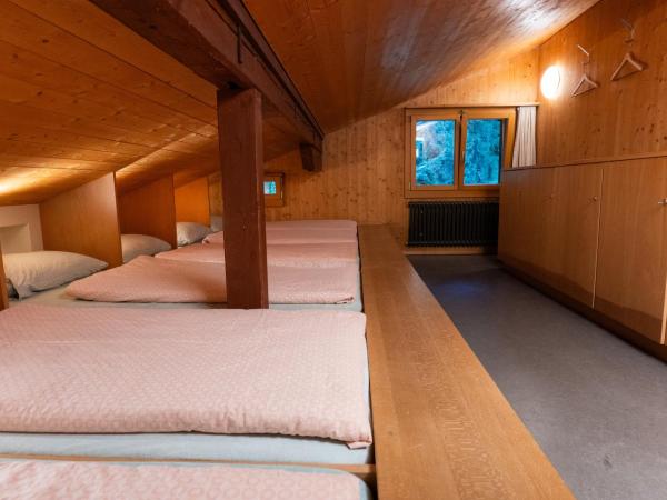 Grindelwald Youth Hostel : photo 3 de la chambre lit dans dortoir 6 lits