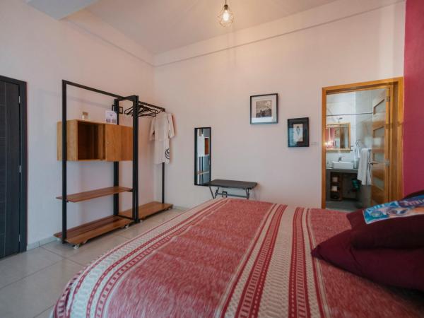 LARIMAR Gallery y Hotel Boutique : photo 2 de la chambre chambre lit king-size standard