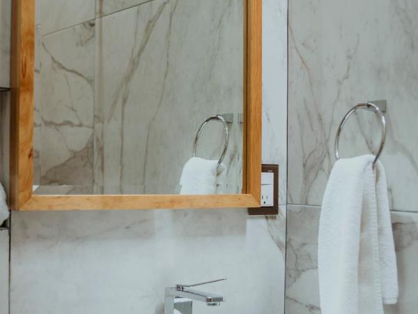 LARIMAR Gallery y Hotel Boutique : photo 6 de la chambre chambre lit king-size standard