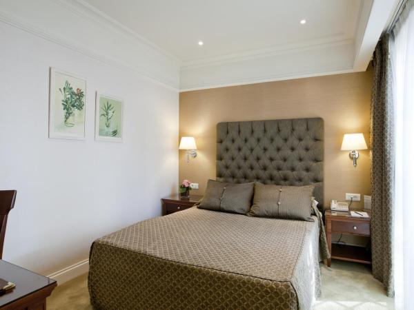 Hera Hotel : photo 9 de la chambre petite chambre double