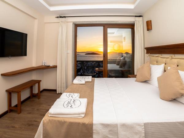 west coast boutique hotel : photo 1 de la chambre chambre double avec balcon - vue sur mer