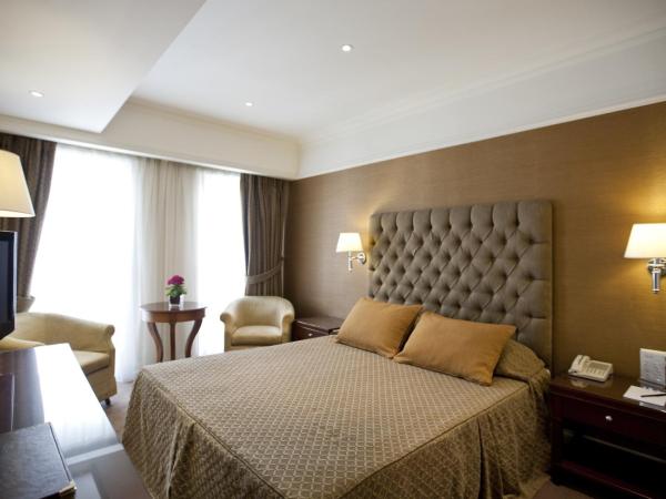 Hera Hotel : photo 10 de la chambre chambre double ou lits jumeaux - vue sur acropole