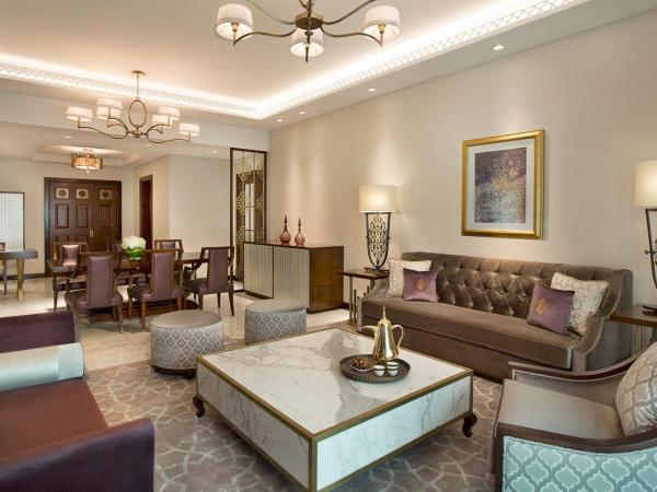 The Ritz-Carlton, Dubai : photo 4 de la chambre suite présidentielle avec 2 chambres et hammam - accès au salon club avec 5 présentations culinaires - petit-déjeuner et boissons gratuites - vue sur océan