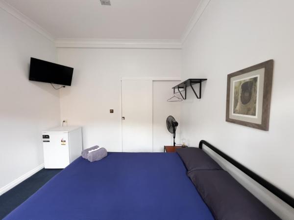 Somewhere To Stay Backpackers : photo 3 de la chambre chambre double deluxe avec salle de bains privative