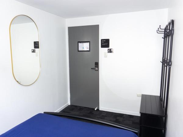 Somewhere To Stay Backpackers : photo 4 de la chambre chambre double standard avec salle de bains commune