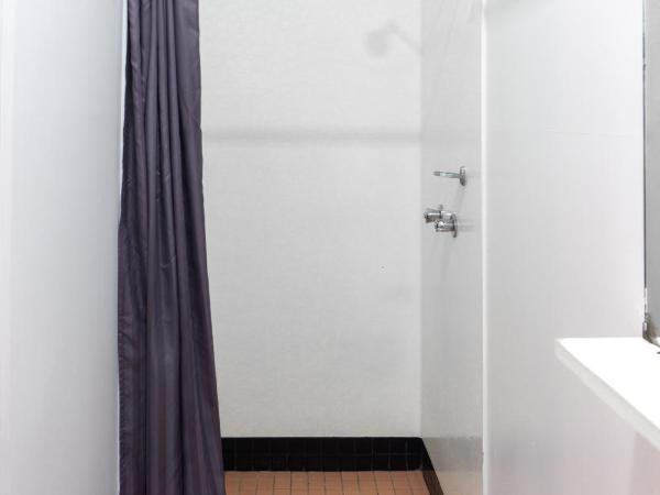 Somewhere To Stay Backpackers : photo 6 de la chambre chambre double deluxe avec salle de bains privative