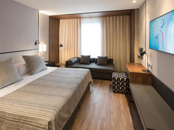 Catalonia Barcelona Plaza : photo 5 de la chambre chambre double deluxe