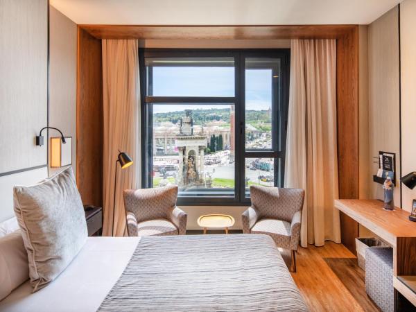 Catalonia Barcelona Plaza : photo 1 de la chambre chambre double de luxe avec vue