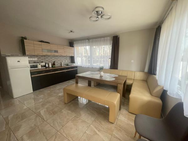 Grátisz Apartman Siófok : photo 7 de la chambre appartement - rez-de-chaussée