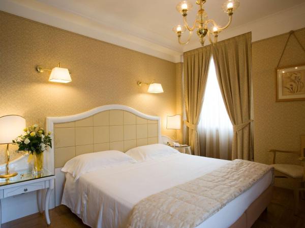 Hotel Mercure Milano Centro : photo 1 de la chambre chambre double standard - non-fumeurs