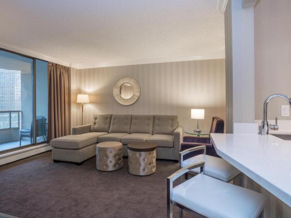 La Grande Residence at the Sutton Place Hotel : photo 4 de la chambre one bedroom sutton suite, 1 king bed, sofa bed