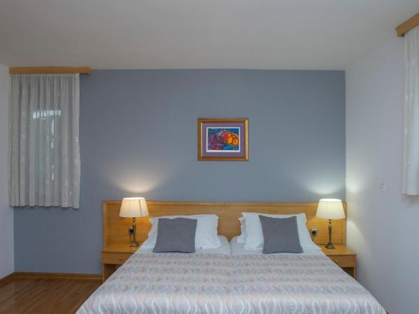 Villa Ana Split : photo 6 de la chambre chambre lits jumeaux Économique