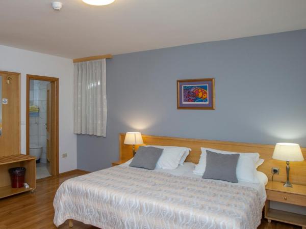 Villa Ana Split : photo 8 de la chambre chambre lits jumeaux Économique