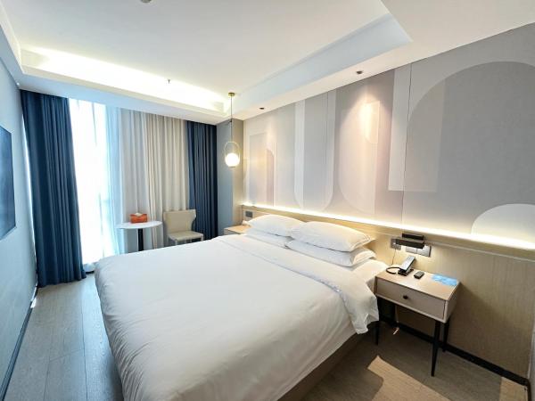 Veegle By Landison Ningbo : photo 2 de la chambre chambre standard lit queen-size