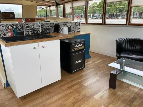 Péniche le Sémaphore : photo 7 de la chambre mobile home