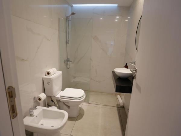 OWN Belgrano Studios & Suites : photo 8 de la chambre chambre double deluxe avec balcon