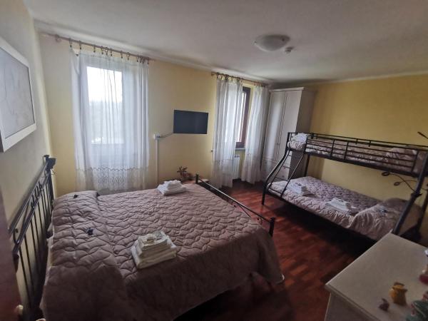 Affittacamere Il Picchio : photo 2 de la chambre chambre familiale avec salle de bains privative