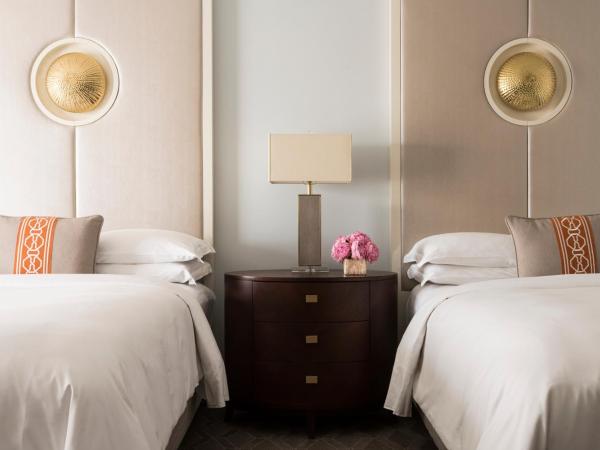 The Ritz-Carlton, Marina del Rey : photo 2 de la chambre grande chambre avec 2 lits doubles - vue partielle sur eau