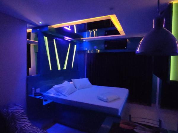 Swing Motel 1 : photo 7 de la chambre suite lit queen-size deluxe