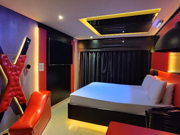 Swing Motel 1 : photo 4 de la chambre suite lit queen-size deluxe