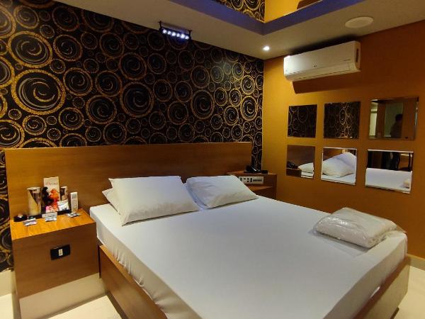 Swing Motel 1 : photo 1 de la chambre suite deluxe avec baignoire spa