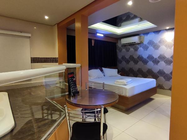 Swing Motel 1 : photo 5 de la chambre suite deluxe avec baignoire spa