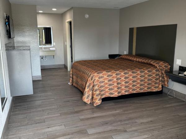 Nola Inn & Suites : photo 1 de la chambre chambre lit king-size