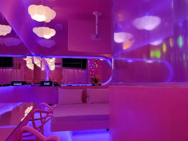 Swing Motel 1 : photo 4 de la chambre suite deluxe avec baignoire spa