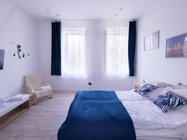 Wagner Villa 902 with free private parking : photo 1 de la chambre chambre double avec salle de bains privative