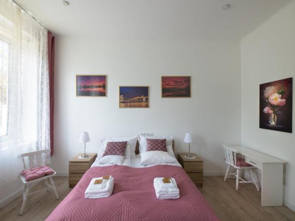 Wagner Villa 902 with free private parking : photo 4 de la chambre chambre double avec salle de bains privative
