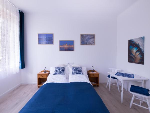 Wagner Villa 902 with free private parking : photo 2 de la chambre chambre double avec salle de bains privative