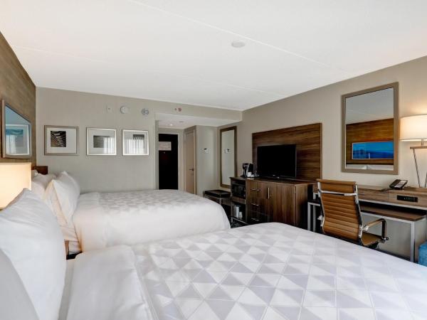 Holiday Inn - Mississauga Toronto West, an IHG Hotel : photo 8 de la chambre chambre standard avec 2 lits queen-size