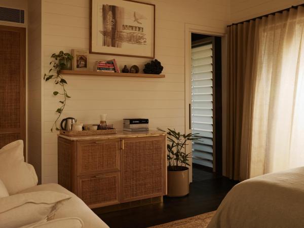 28 Degrees Byron Bay - Adults Only : photo 2 de la chambre suite lit king-size avec balcon