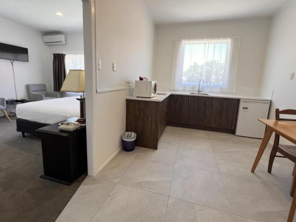 Alpers Lodge & Conference Centre : photo 5 de la chambre chambre lit king-size