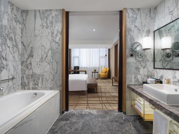 Holiday Inn Chengdu Airport, an IHG Hotel : photo 5 de la chambre suite 1 chambre lit king-size