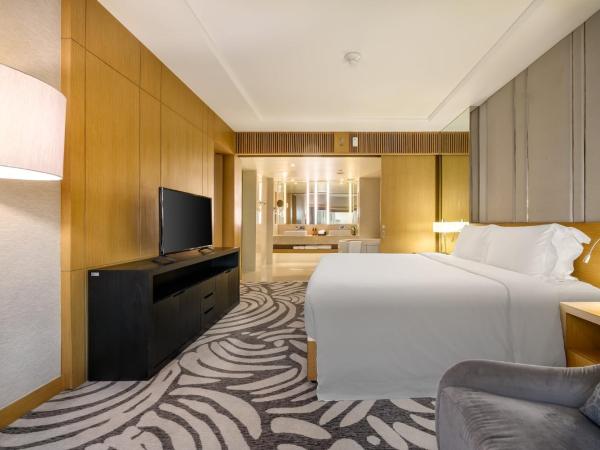 Centara Grand at Central Plaza Ladprao Bangkok : photo 1 de la chambre suite