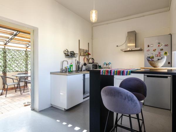 Ostello Umile : photo 3 de la chambre chambre double avec salle de bains commune