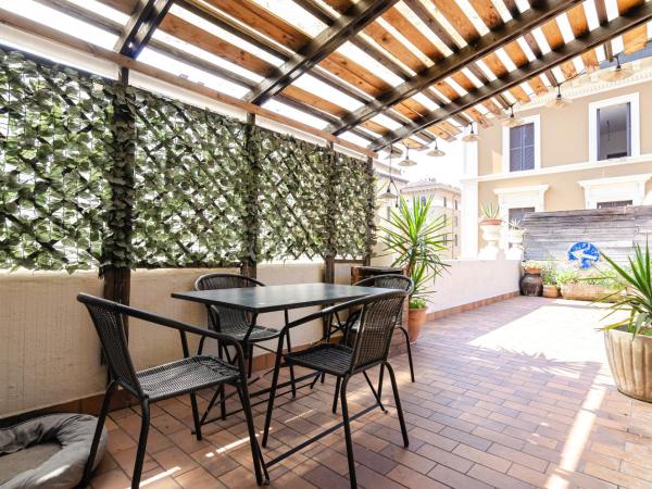 Ostello Umile : photo 5 de la chambre chambre double avec salle de bains commune