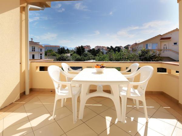 Resort Trcol : photo 2 de la chambre appartement 2 chambres